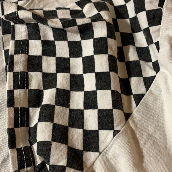 Checker print sleeve crop top - Picture 3 of 4